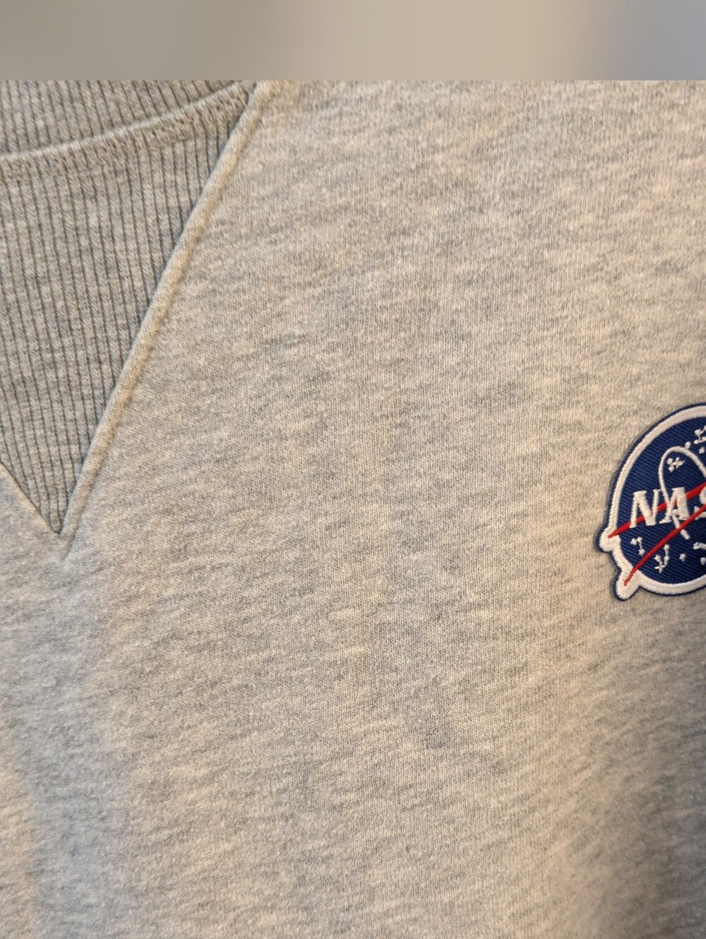 NASA Pullover - Picture 11 of 12
